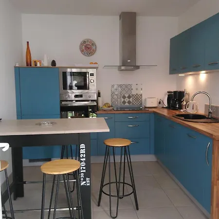 Maison Avec Jardin Clos Proche Et Commodites *